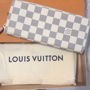 Louis Vuitton Clemence wallet brand new!!
